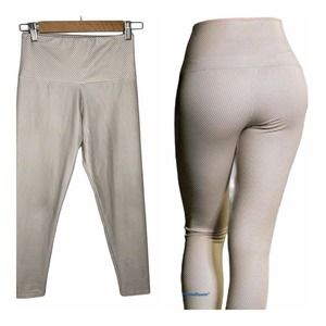 Onzie Flow Small Gold‎ Fishnet Leggings Cropped